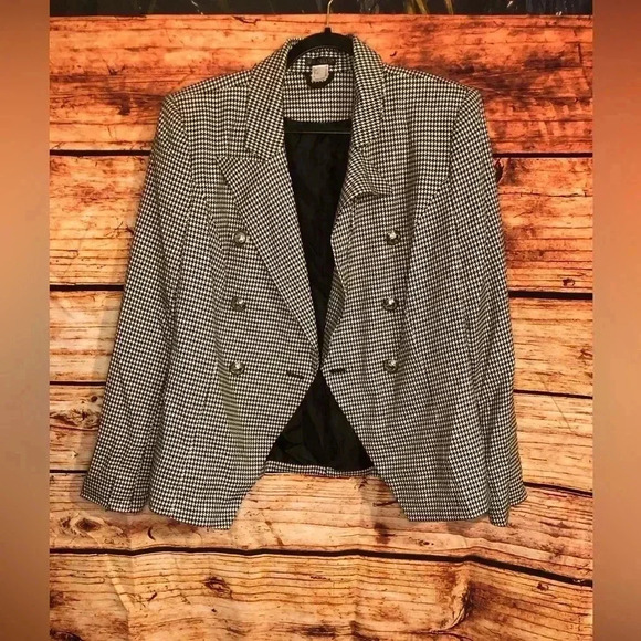 Women’s Crop Blazer - Picture 3 of 16